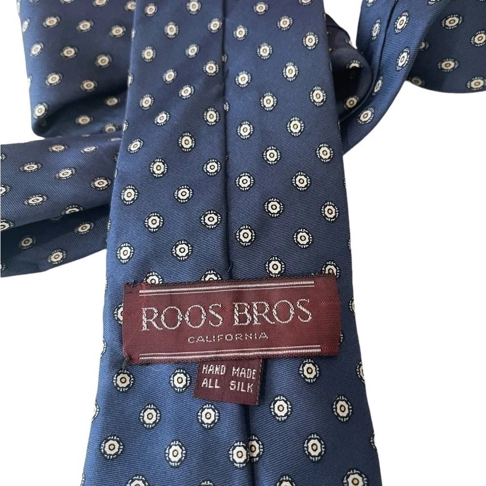 Roos Brothers California Navy men’s tie Vintage 59 X 3 inches hand made all silk